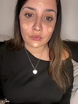 Snapshot of Novababy18 chatting on February 4, 2026, 9:09 pm Novababy18 online show from February 4, 2026, 9:09 pm