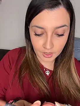 Snapshot of Novababy18 chatting on February 21, 2026, 11:39 pm Novababy18 online show from February 21, 2026, 11:39 pm