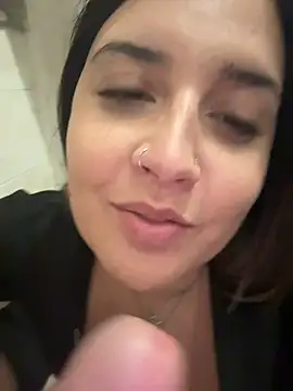 Snapshot of Novababy18 chatting on February 24, 2026, 11:03 pm Novababy18 online show from February 24, 2026, 11:03 pm