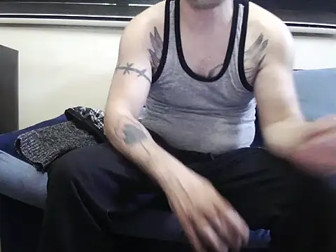 Snapshot of Arabeyes chatting on October 20, 2025, 4:40 pm Arabeyes online show from October 20, 2025, 4:40 pm