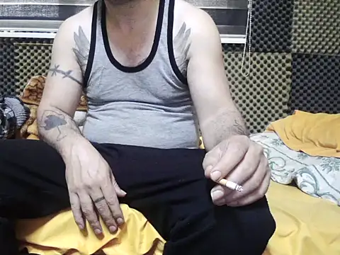 Snapshot of Arabeyes chatting on October 27, 2025, 9:13 am Arabeyes online show from October 27, 2025, 9:13 am