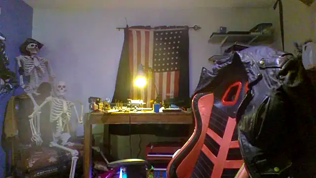 Woodywoodsup1 online show from November 8, 2025, 5:51 am