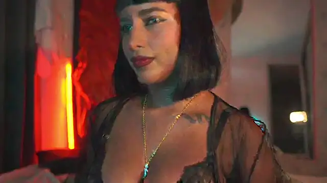 JulietaWinona online show from March 13, 2026, 9:32 pm