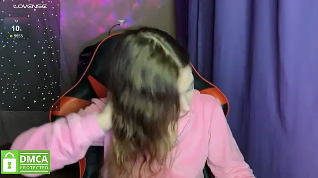 Natural babe666 online show from September 21, 2025, 7:48 pm