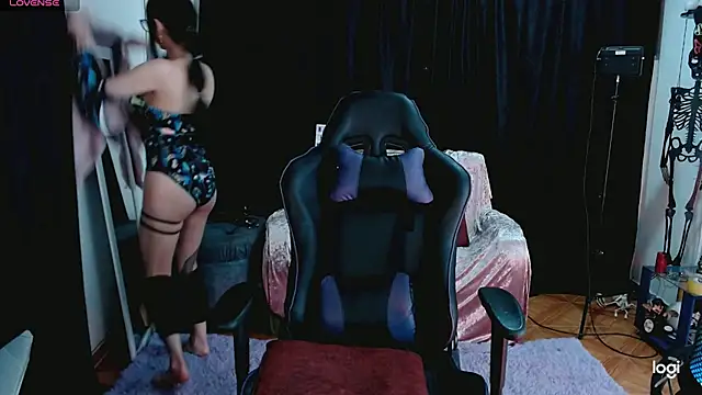 Kizzuky online show from September 10, 2025, 2:55 am