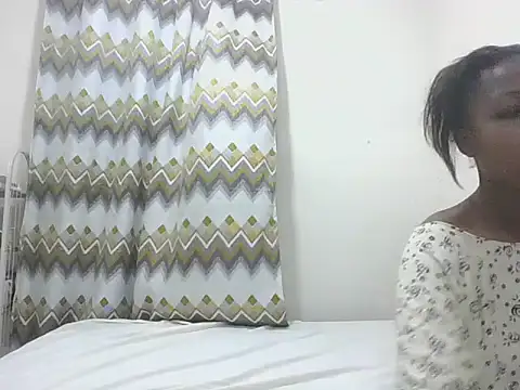 Snapshot of sexy__candyy chatting on June 10, 2026, 4:28 pm sexy candyy online show from June 10, 2026, 4:28 pm