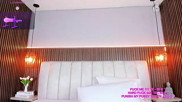 Ashleyy23x online show from March 9, 2026, 7:40 pm