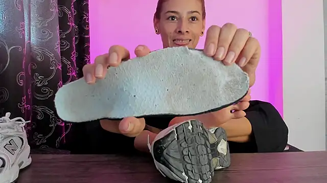 Mialenox online show from December 29, 2024, 7:22 pm