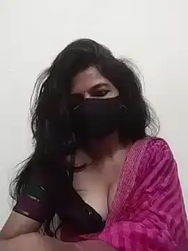 Snapshot of Shuttii_25 chatting on January 29, 2025, 6:01 am Shuttii 25 online show from January 29, 2025, 6:01 am