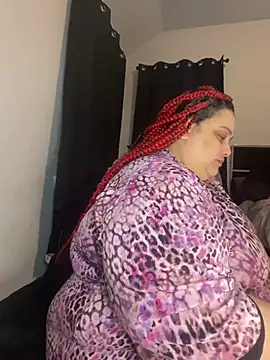 Snapshot of bbwredhead chatting on January 18, 2026, 2:26 am bbwredhead online show from January 18, 2026, 2:26 am