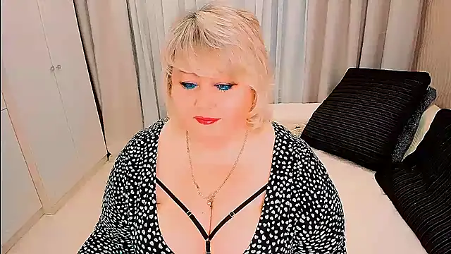 BIGTITSBBW online show from March 19, 2026, 5:33 am