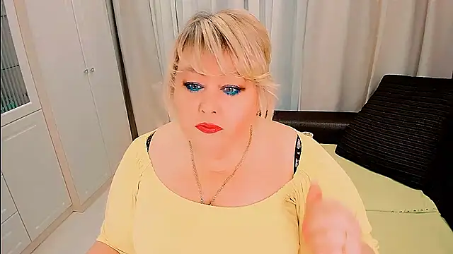 BIGTITSBBW online show from March 29, 2026, 4:45 am