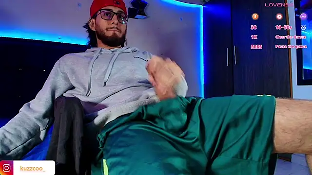 kuzzcoo online show from November 9, 2025, 12:47 pm