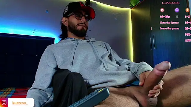 Snapshot of kuzzcoo chatting on February 25, 2026, 12:48 pm kuzzcoo online show from February 25, 2026, 12:48 pm