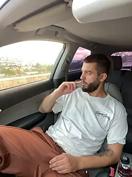 ElChapoGuzman95 online show from October 10, 2025, 4:55 am