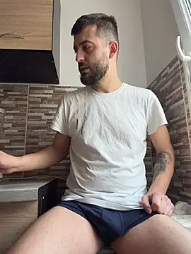 ElChapoGuzman95 online show from February 3, 2026, 6:51 am