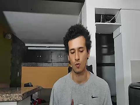 Snapshot of talktome4 chatting on February 3, 2026, 6:57 pm talktome4 online show from February 3, 2026, 6:57 pm