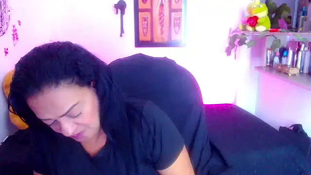 menfismuller2 online show from October 9, 2025, 7:12 pm