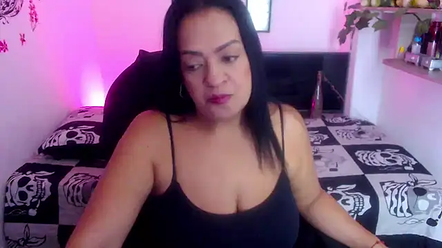 menfismuller2 online show from November 4, 2025, 3:22 pm