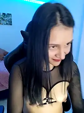 Fleurmeyer79 online show from December 6, 2024, 2:28 pm