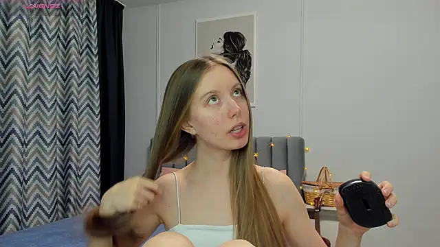 Snapshot of Peggy_Beauty chatting on March 20, 2025, 5:15 pm Peggy Beauty online show from March 20, 2025, 5:15 pm