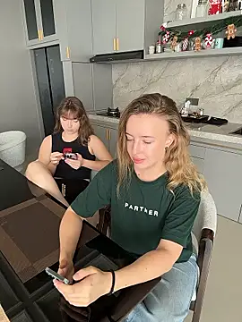 Nura n Sarah online show from January 11, 2026, 5:12 am