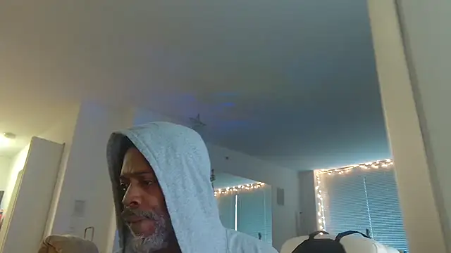 theblacklordmaster online show from December 12, 2024, 4:32 pm