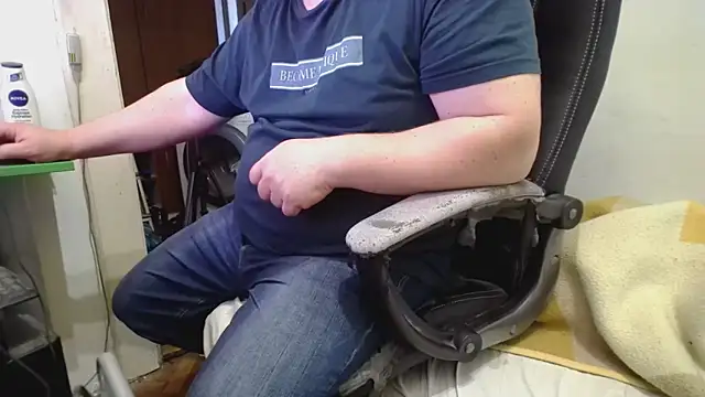 tipko123 online show from November 4, 2025, 2:38 pm