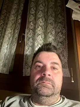 Snapshot of h4cAlex chatting on November 9, 2025, 6:50 pm h4cAlex online show from November 9, 2025, 6:50 pm