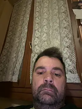 Snapshot of h4cAlex chatting on November 13, 2025, 6:51 pm h4cAlex online show from November 13, 2025, 6:51 pm