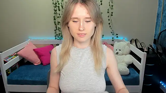  adel brooks  online show from October 7, 2025, 6:27 pm