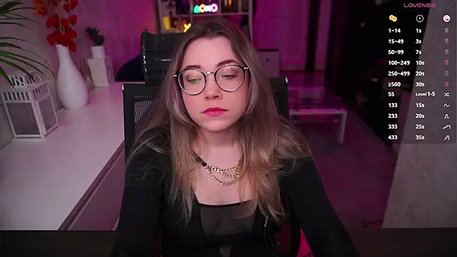 RemyCute online show from February 2, 2026, 6:06 pm