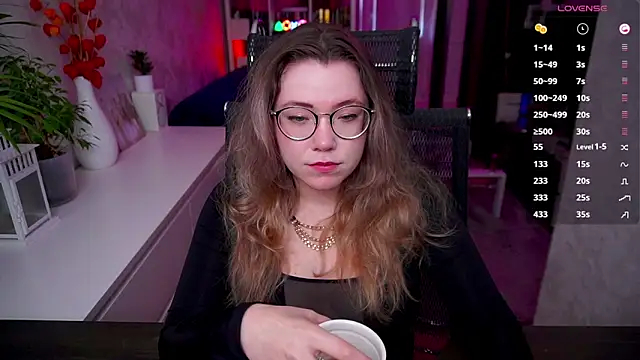 RemyCute online show from March 28, 2026, 2:49 pm