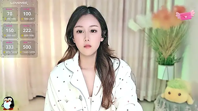 Snapshot of Aimee-520 chatting on October 22, 2025, 11:26 pm Aimee-520 online show from October 22, 2025, 11:26 pm