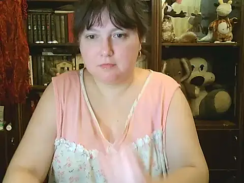 CarrieQPeach online show from November 28, 2025, 6:10 pm