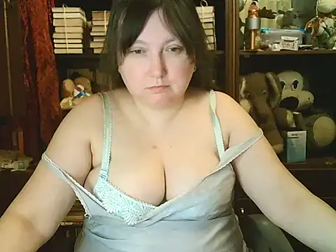 CarrieQPeach online show from February 11, 2026, 5:51 pm