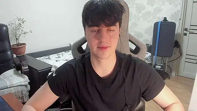 Knuckles17 online show from December 21, 2025, 5:14 am