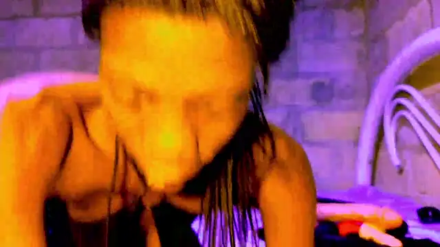 nzanizy online show from December 21, 2025, 10:39 pm