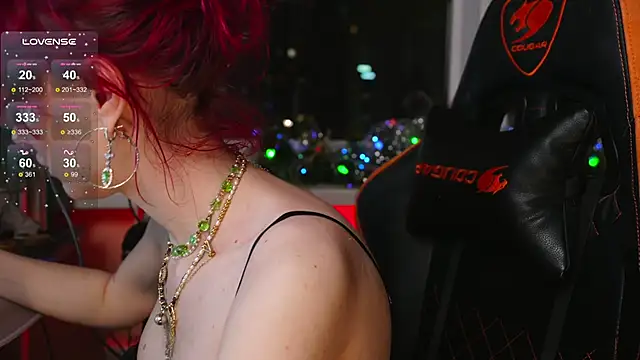 BlueCherryy online show from December 16, 2025, 6:35 pm