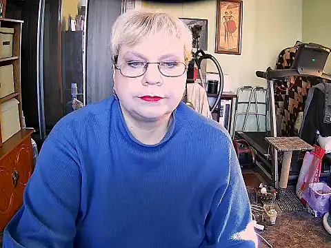 LOLA8888 online show from October 31, 2025, 11:33 am