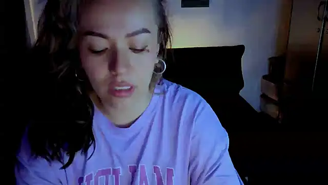 joan-star online show from November 10, 2025, 10:03 am