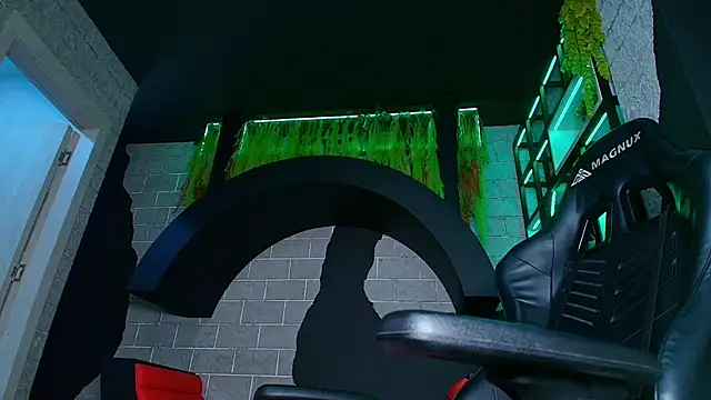 alexgiraldo  online show from March 22, 2025, 5:52 pm