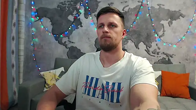 Snapshot of VikingChrisss chatting on December 20, 2024, 8:55 pm VikingChrisss online show from December 20, 2024, 8:55 pm