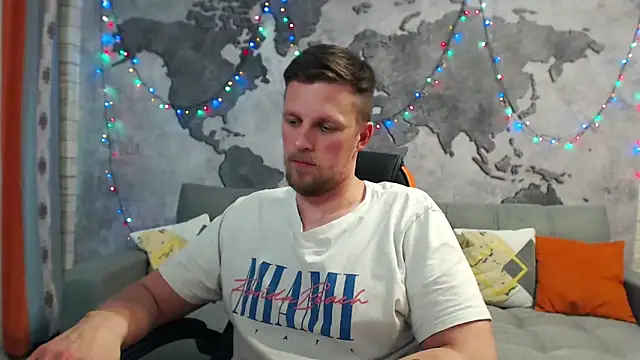 Snapshot of VikingChrisss chatting on December 20, 2024, 11:58 pm VikingChrisss online show from December 20, 2024, 11:58 pm