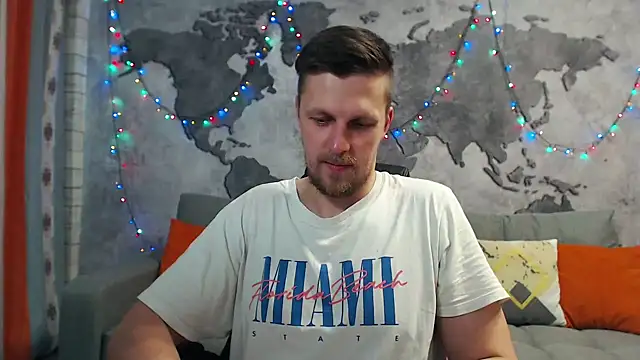 Snapshot of VikingChrisss chatting on December 22, 2024, 10:28 am VikingChrisss online show from December 22, 2024, 10:28 am
