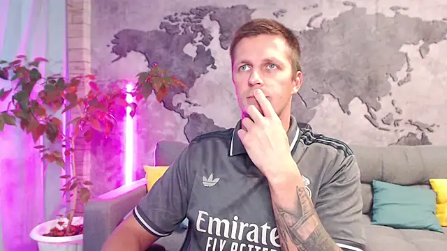 Snapshot of VikingChrisss chatting on November 1, 2025, 11:12 am VikingChrisss online show from November 1, 2025, 11:12 am