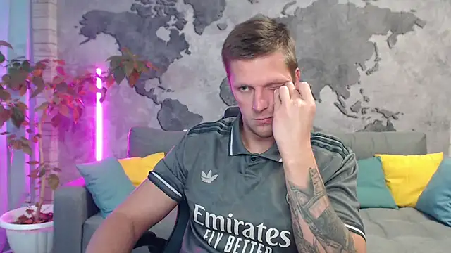 Snapshot of VikingChrisss chatting on November 4, 2025, 10:36 am VikingChrisss online show from November 4, 2025, 10:36 am