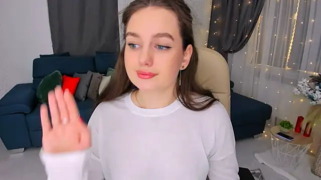 MiracleCurly online show from February 7, 2025, 7:29 am