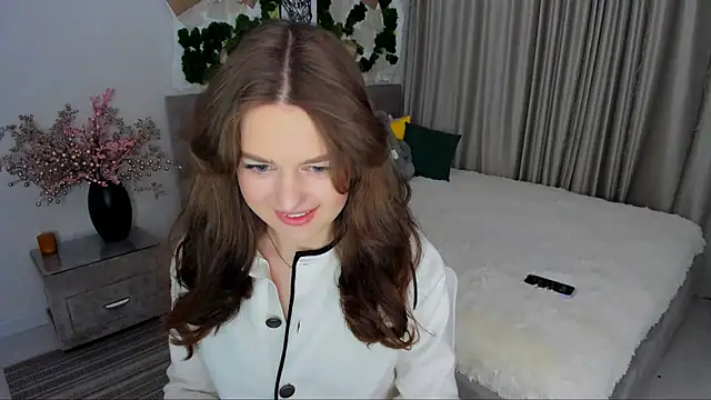 MiracleCurly online show from March 22, 2025, 7:31 pm