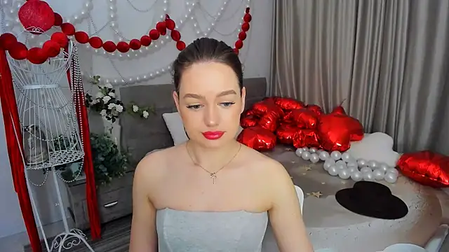 MiracleCurly online show from March 10, 2026, 7:19 pm